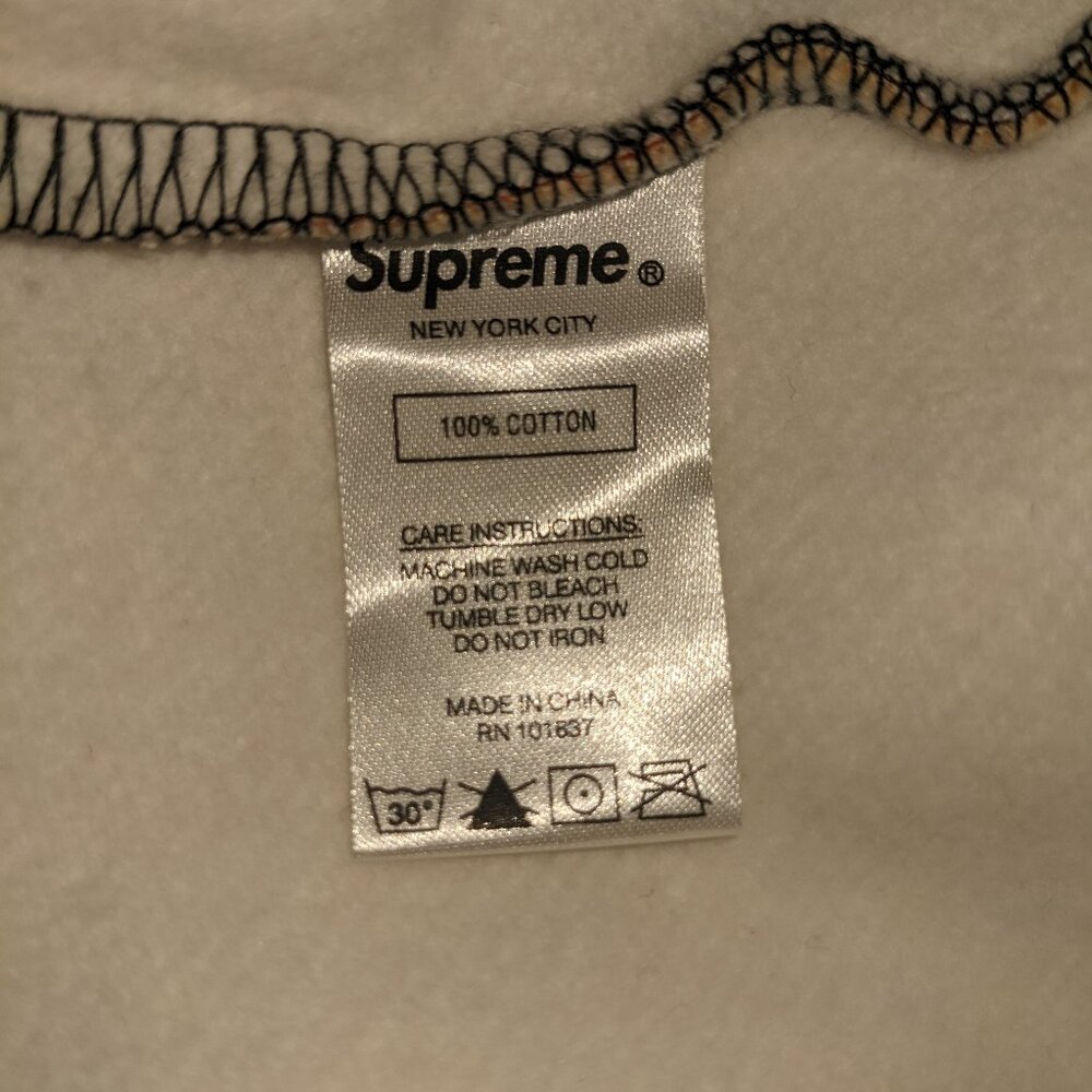 Supreme Martin Wong 8-ball Sweater - Picture 7 of 8